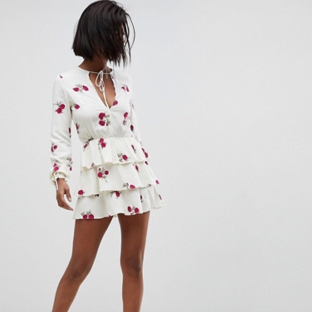 Motel Plunge Front Tea Dress in Cloudy Floral